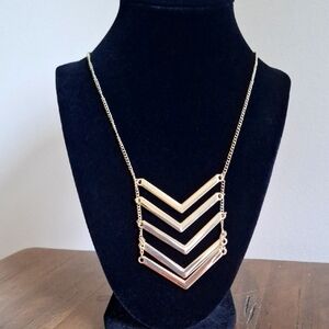 Elegant Gold Chevron Necklace
